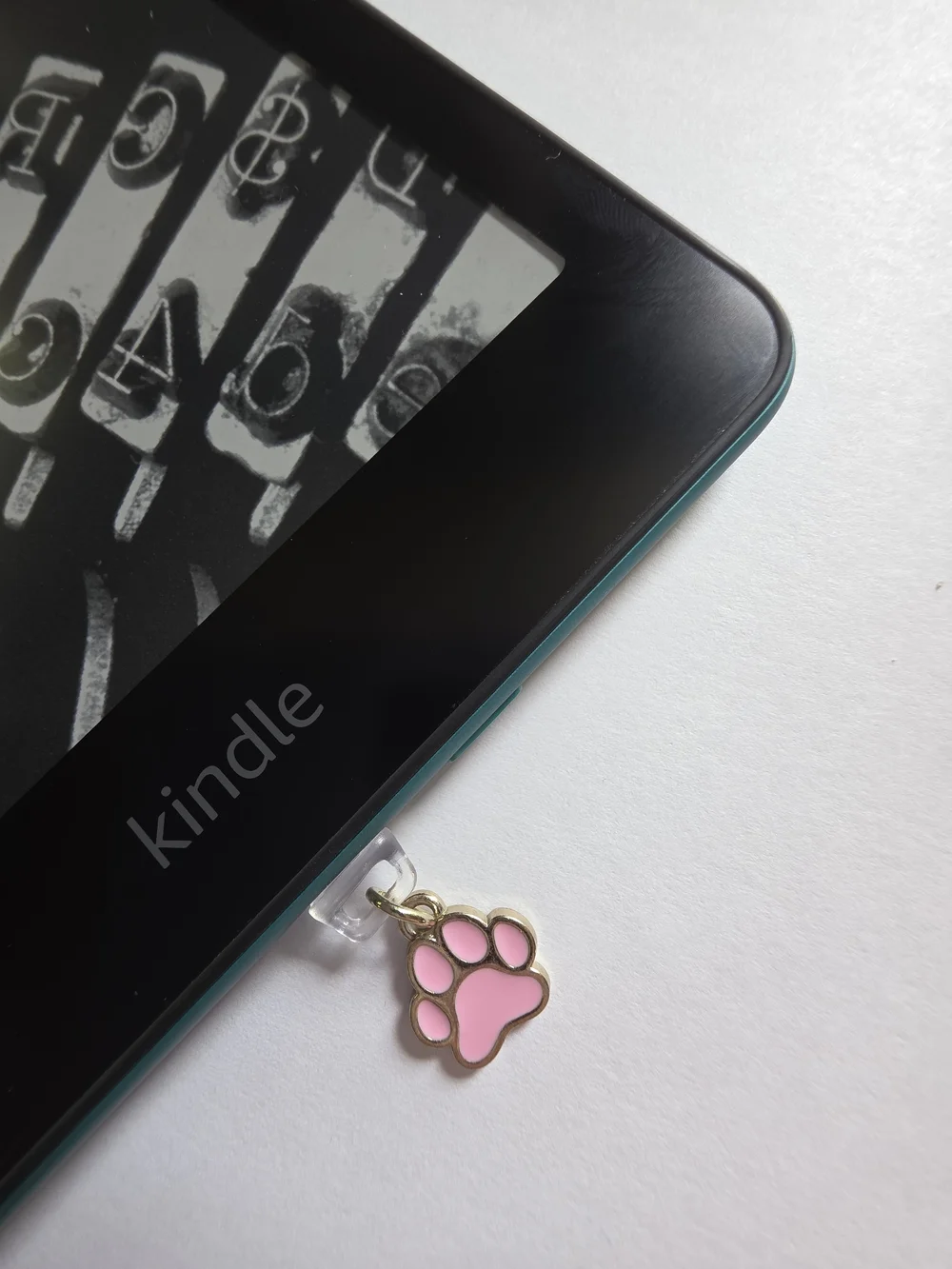 Pink Paw Print Dust Plug For Kindle USB- C
